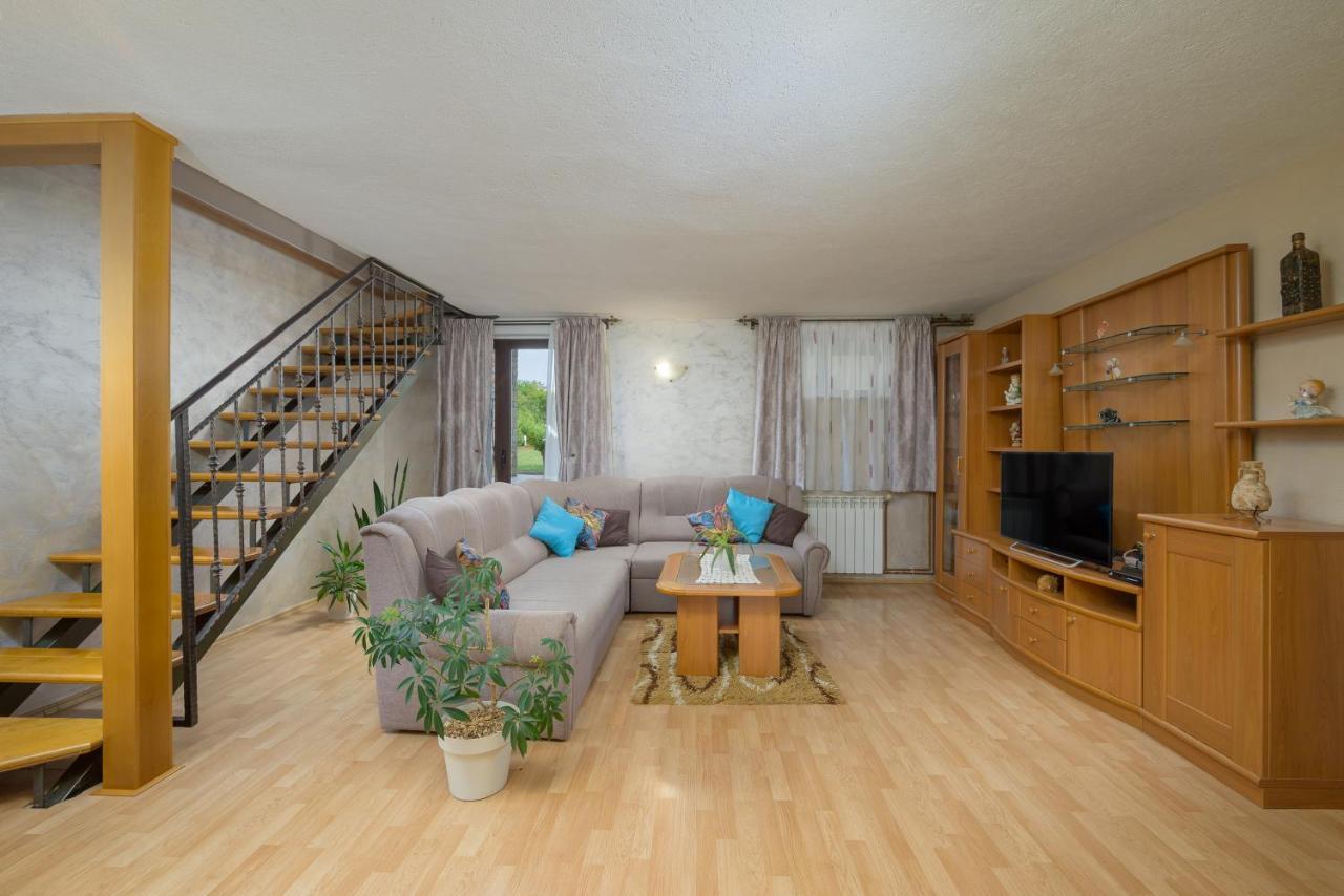 Holiday Apartment Ariella Krizanici Zewnętrze zdjęcie